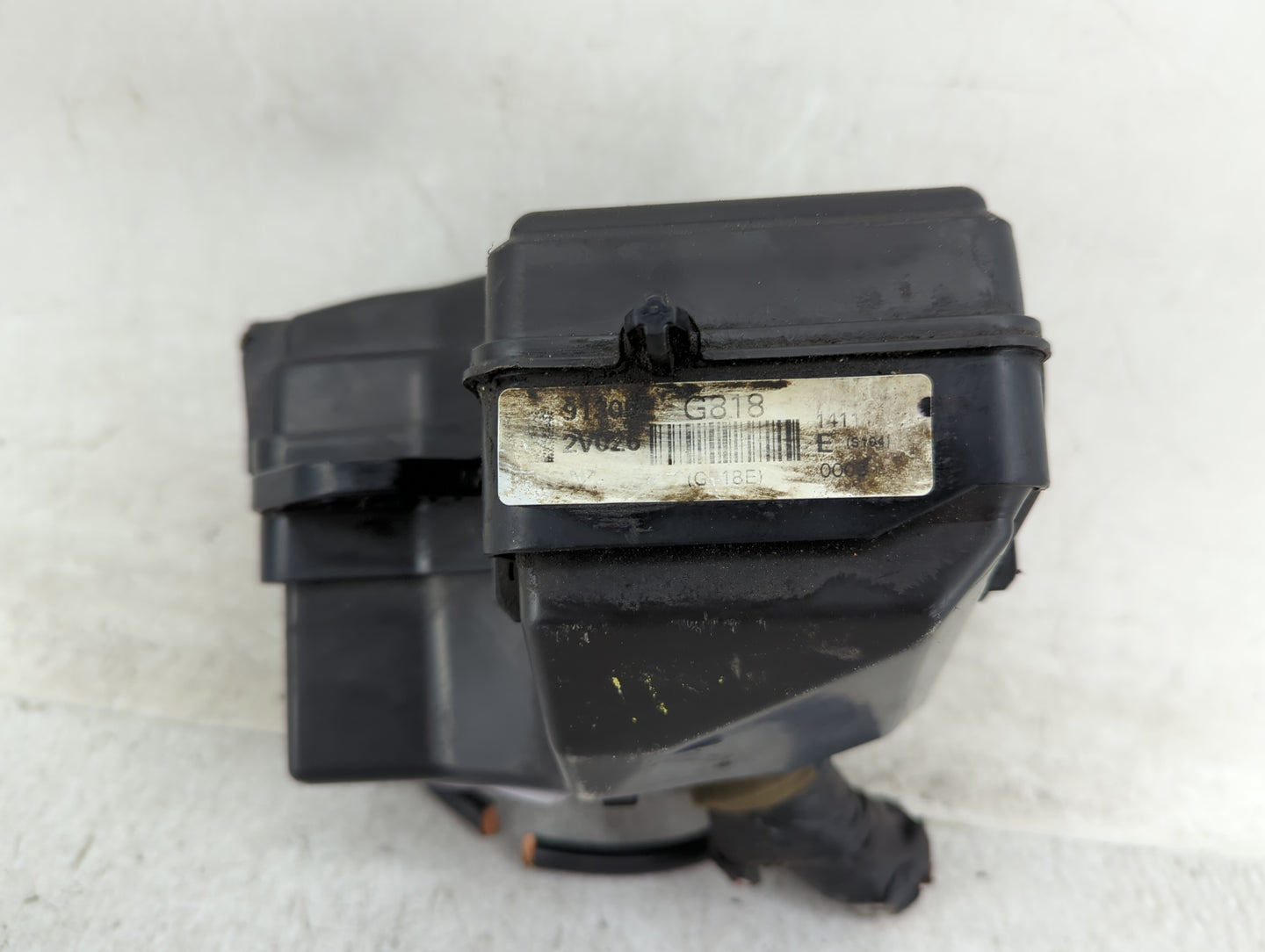 2015-2017 Hyundai Veloster Fusebox Fuse Box Panel Relay Module P/N:N91305-2V026-16 Fits Fits 2015 2016 2017 OEM Used Auto Pa