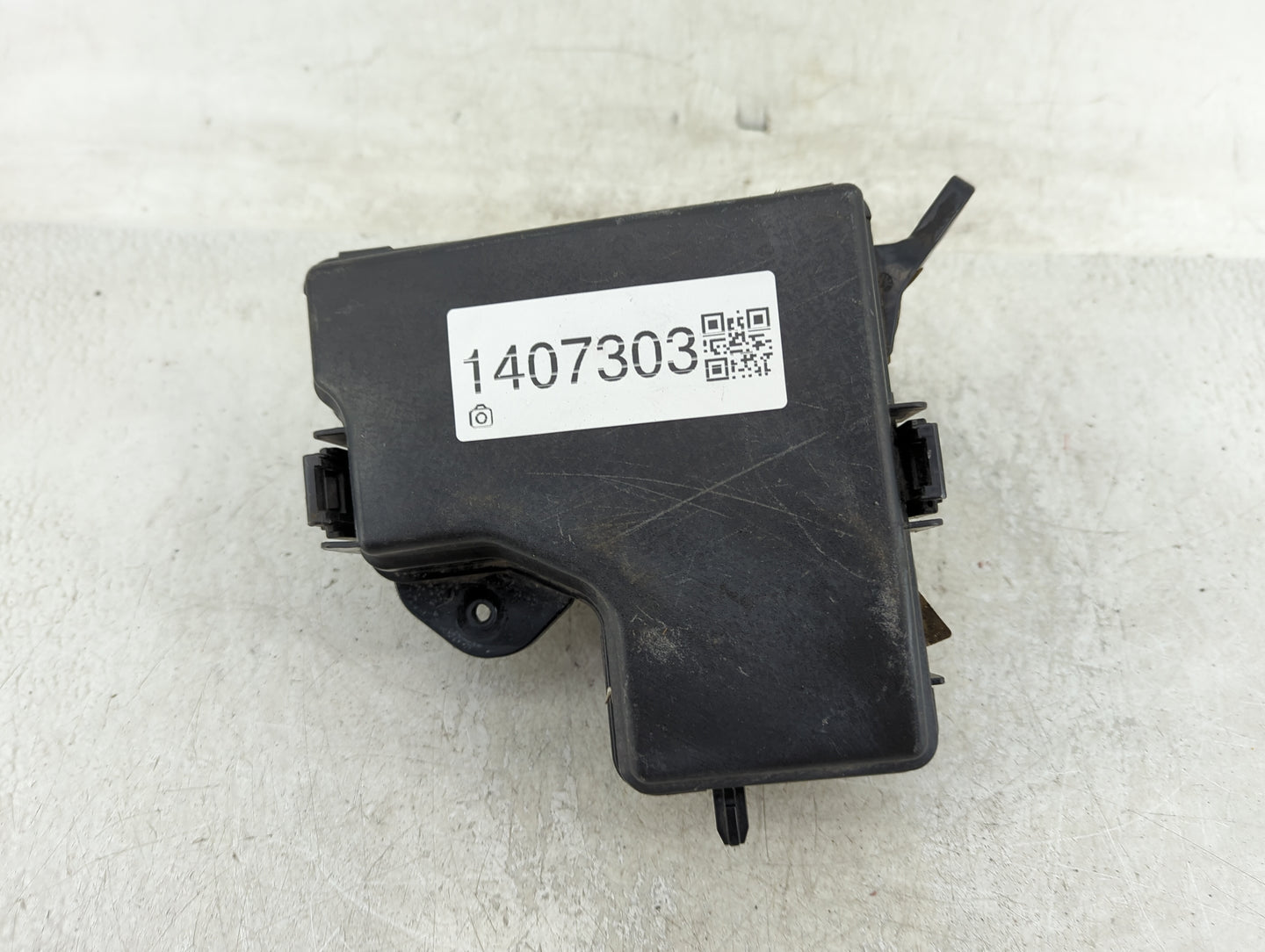 2015 Hyundai Veloster Fusebox Fuse Box Panel Relay Module P/N:N91236-2V017-09 Fits OEM Used Auto Parts - Oemusedautoparts1.c