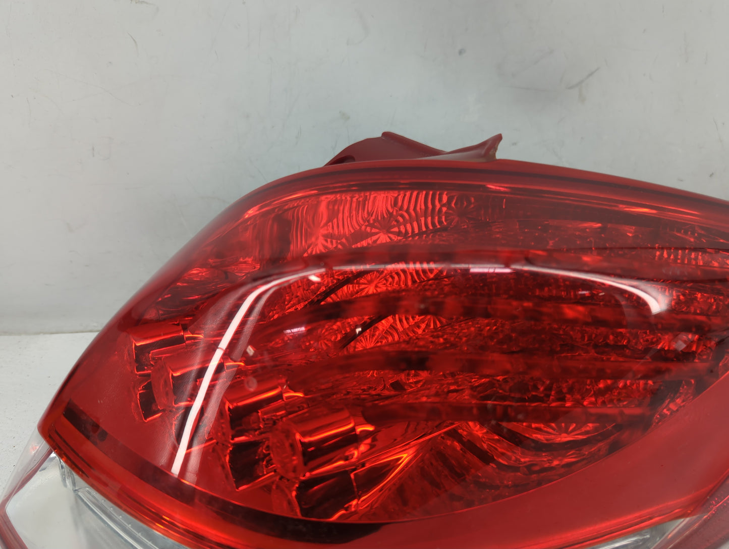 2013-2017 Hyundai Veloster Tail Light Assembly Passenger Right OEM Fits Fits 2013 2014 2015 2016 2017 OEM Used Auto Parts - 