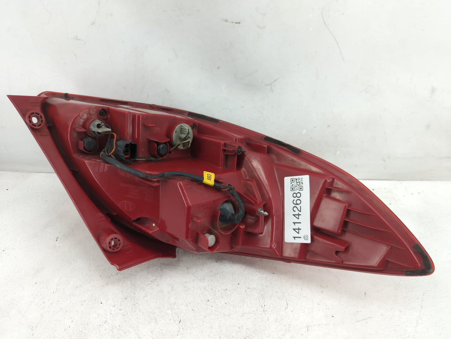 2013-2017 Hyundai Veloster Tail Light Assembly Passenger Right OEM Fits Fits 2013 2014 2015 2016 2017 OEM Used Auto Parts - 