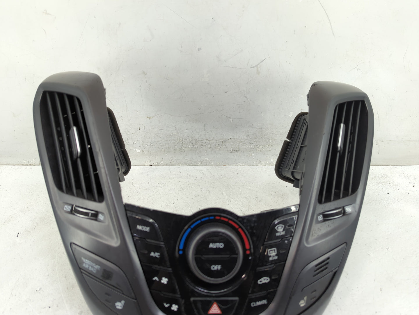 2013-2015 Hyundai Veloster Climate Control Module Temperature AC/Heater Replacement Fits Fits 2013 2014 2015 OEM Used Auto P