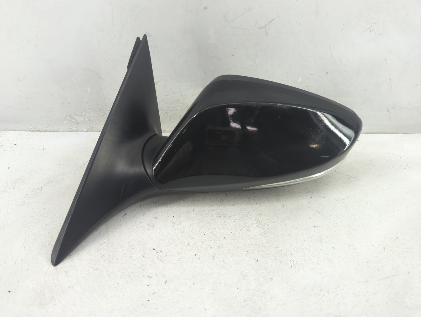 2014-2017 Hyundai Veloster Driver Side View Mirror - Left Door Mirror OEM Used - Oemusedautoparts1.com