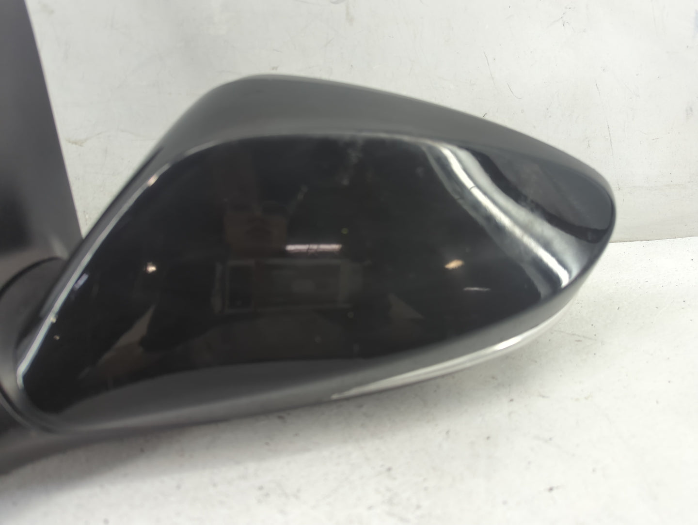 2014-2017 Hyundai Veloster Driver Side View Mirror - Left Door Mirror OEM Used - Oemusedautoparts1.com