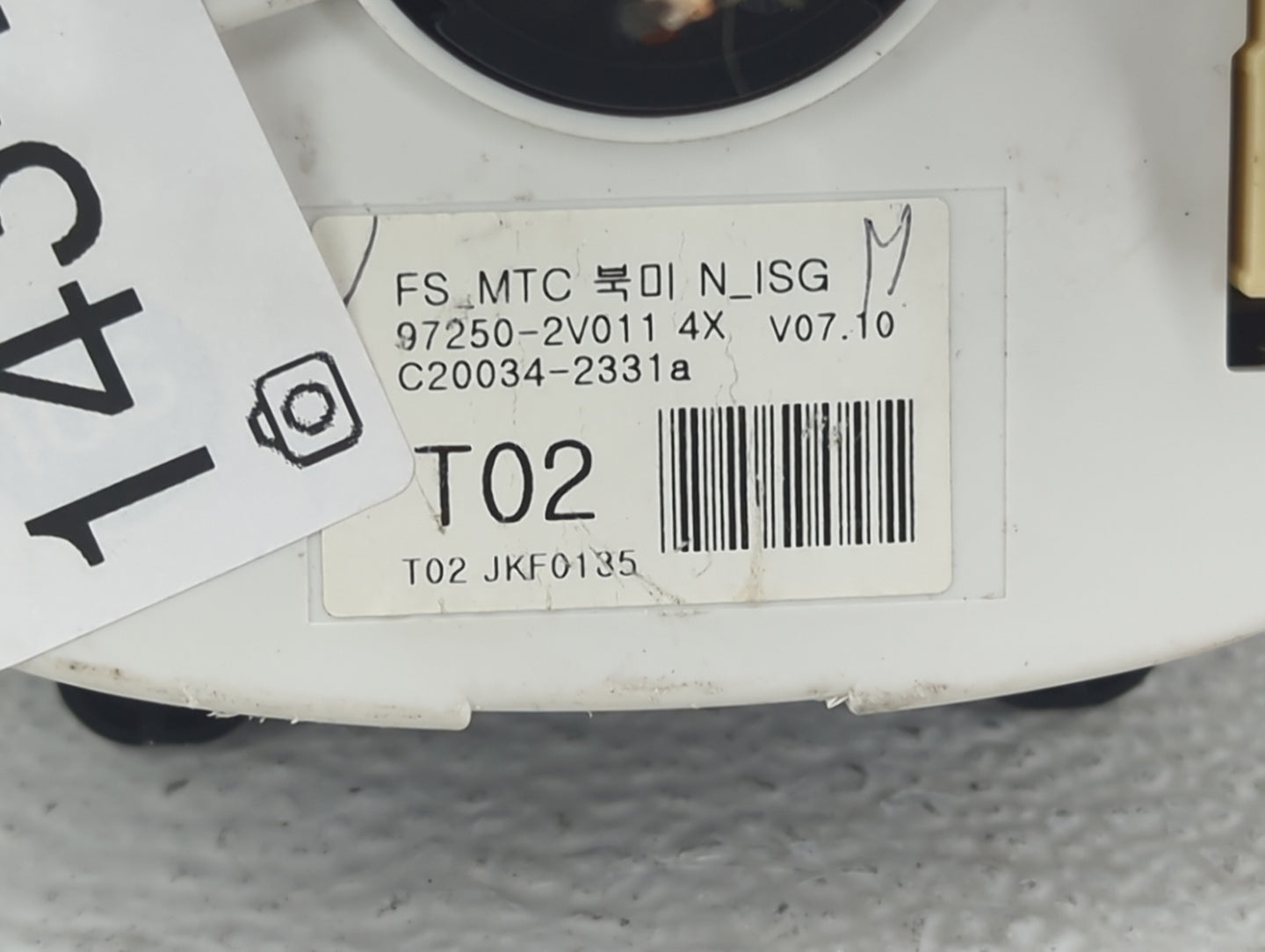 2012-2017 Hyundai Veloster Climate Control Module Temperature AC/Heater Replacement P/N:97250-2V011 Fits OEM Used Auto Parts
