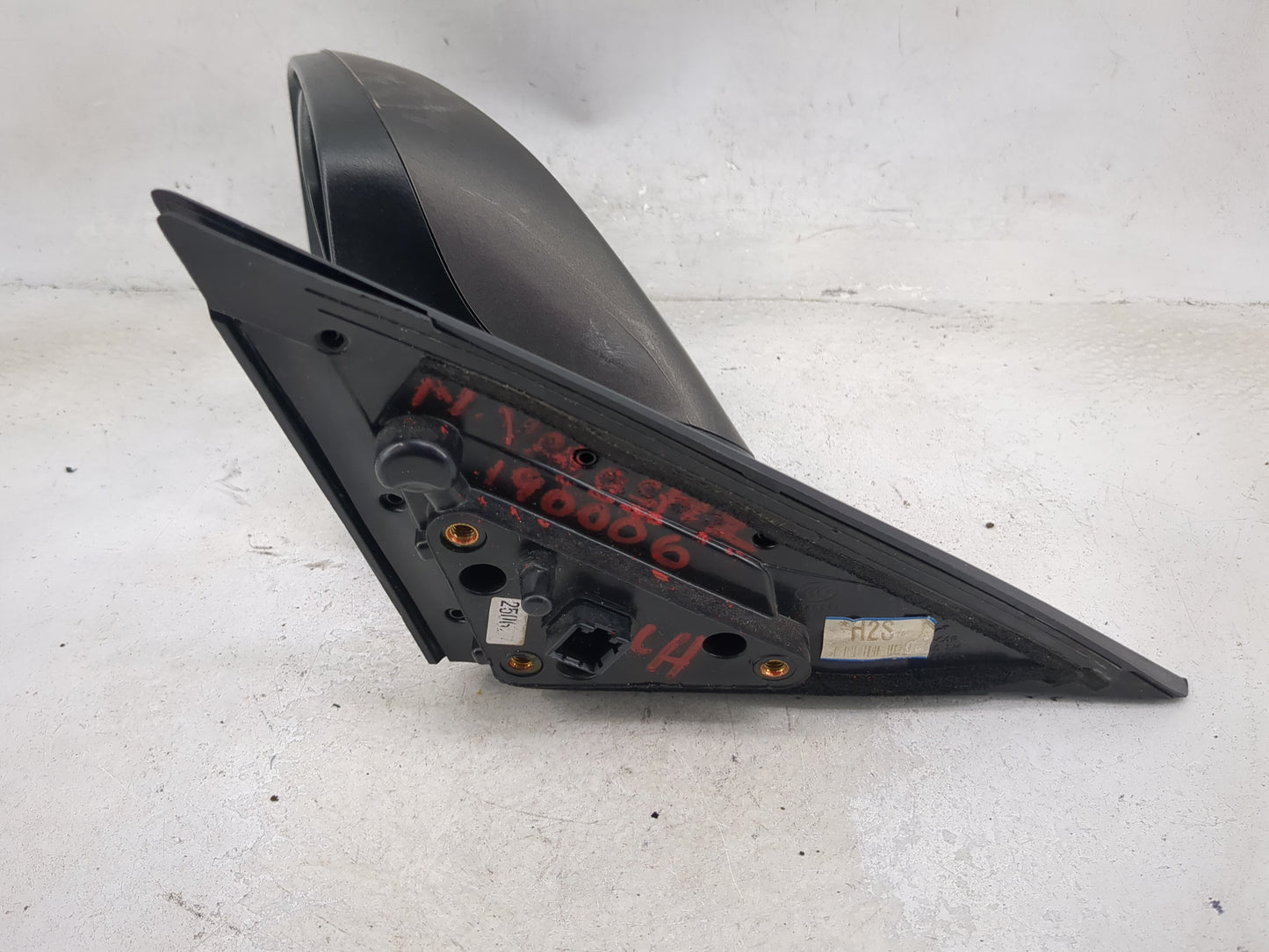 2014-2017 Hyundai Veloster Driver Side View Mirror - Left Door Mirror OEM Used - Oemusedautoparts1.com