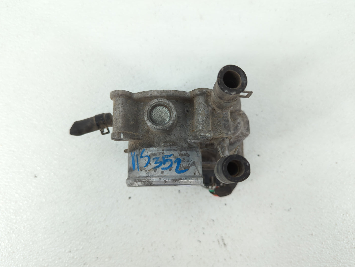2012-2017 Hyundai Veloster Throttle Body P/N:35100-2B300 Fits Fits 2012 2013 2014 2015 2016 2017 2018 2019 OEM Used Auto Par