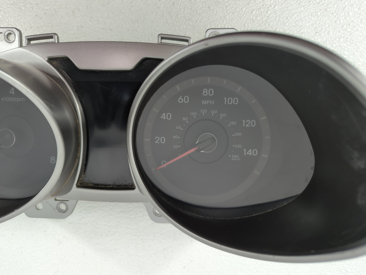 2015 Hyundai Veloster Instrument Cluster Speedometer Gauges P/N:94001-2V331RDR Fits OEM Used Auto Parts - Oemusedautoparts1.