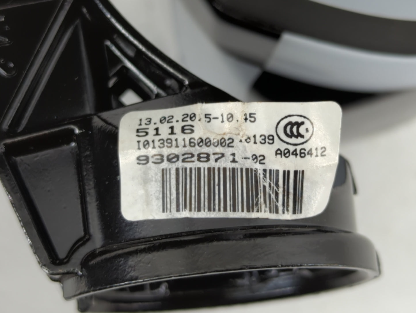 2019-2020 Hyundai Veloster Interior Rear View Mirror Replacement OEM P/N:A046412 E4012143 Fits Fits 2018 2019 2020 2021 2022