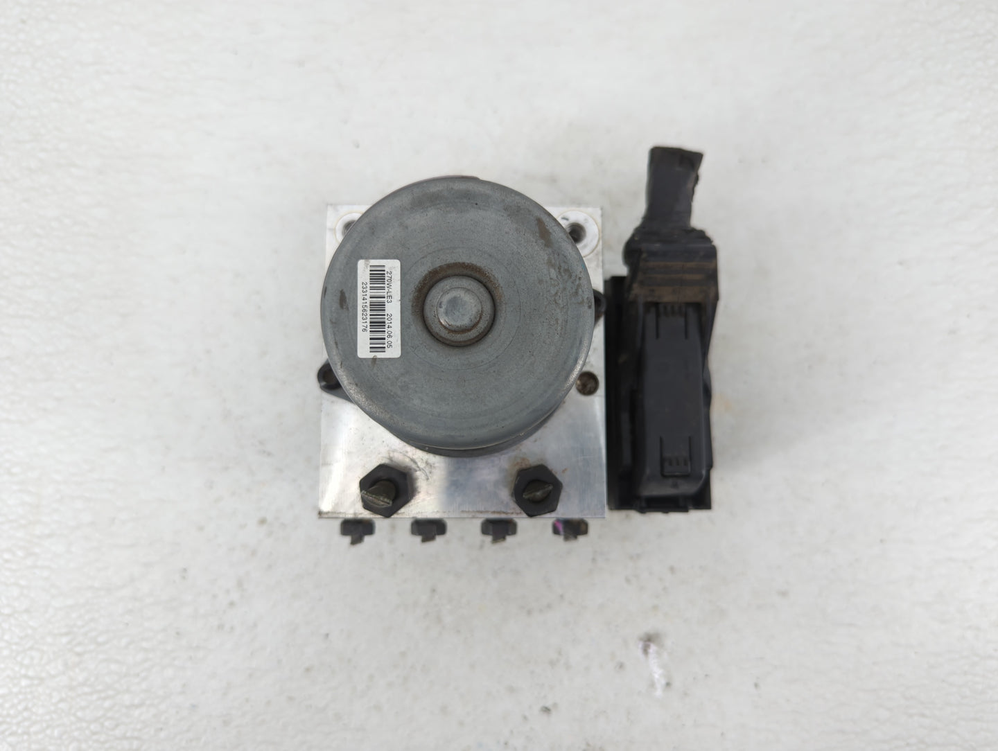 2015-2017 Hyundai Veloster ABS Pump Control Module Replacement P/N:58920-2V470 Fits Fits 2015 2016 2017 OEM Used Auto Parts 