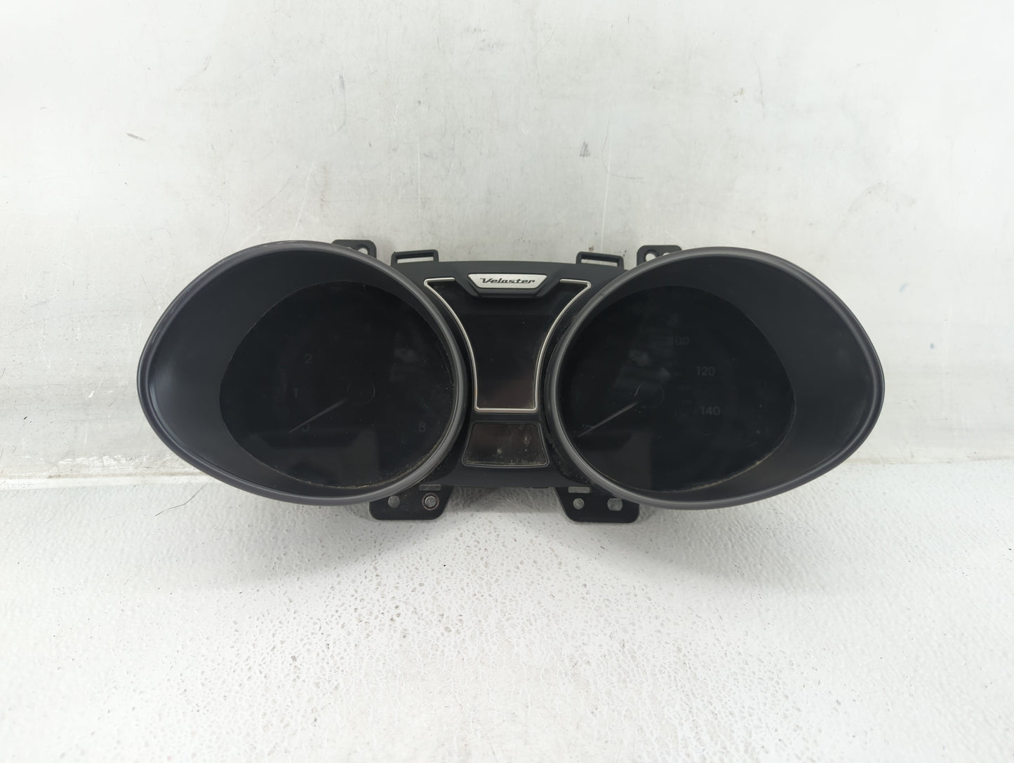 2012-2015 Hyundai Veloster Instrument Cluster Speedometer Gauges P/N:94011-2V321PD5 Fits Fits 2012 2013 2014 2015 OEM Used A