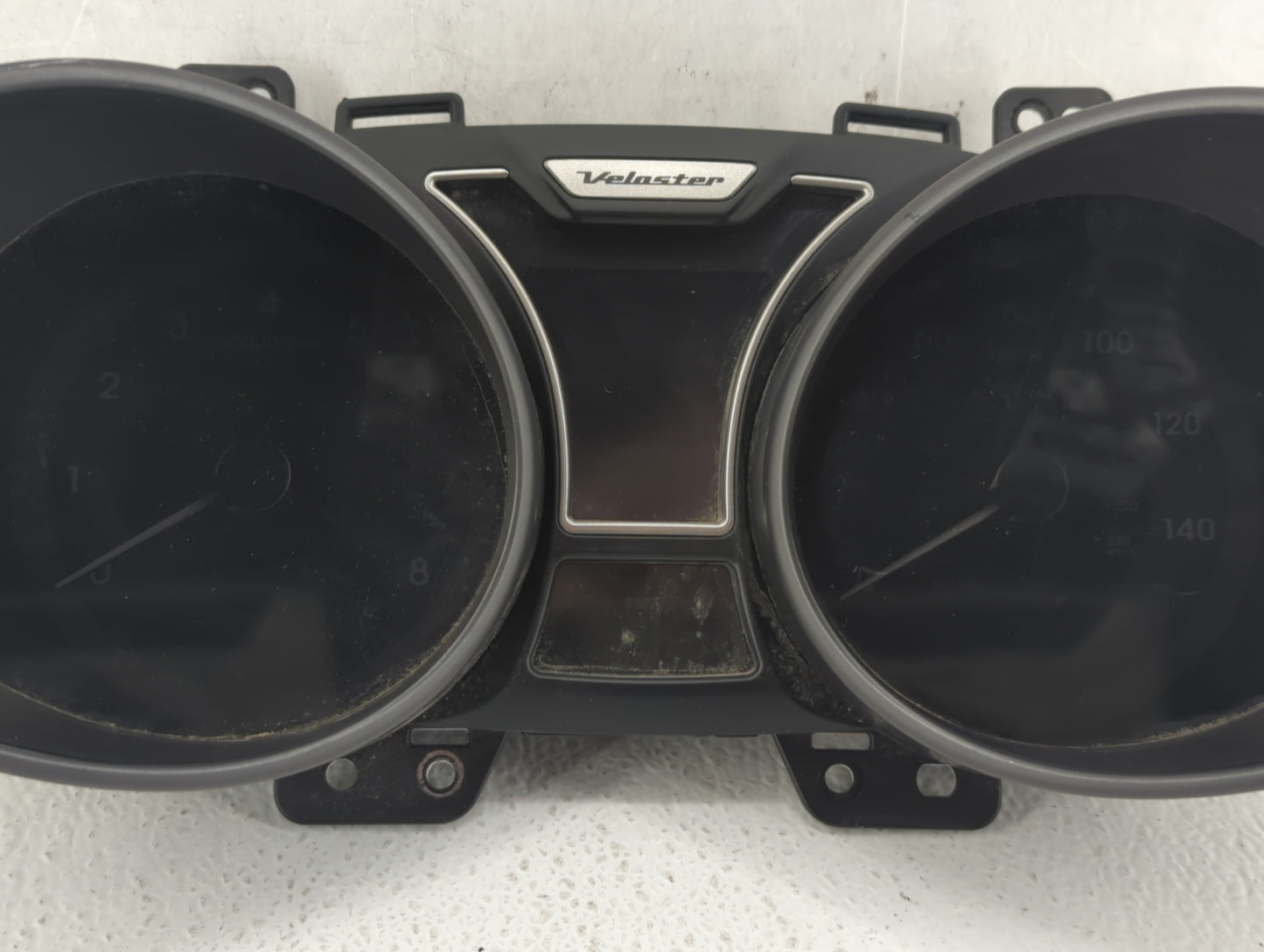 2012-2015 Hyundai Veloster Instrument Cluster Speedometer Gauges P/N:94011-2V321PD5 Fits Fits 2012 2013 2014 2015 OEM Used A
