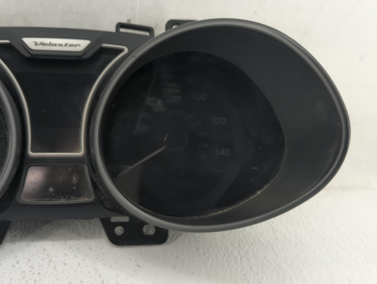 2012-2015 Hyundai Veloster Instrument Cluster Speedometer Gauges P/N:94011-2V321PD5 Fits Fits 2012 2013 2014 2015 OEM Used A
