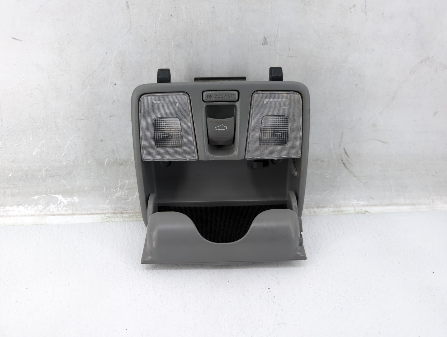 2015 Hyundai Veloster Overhead Roof Console - Oemusedautoparts1.com