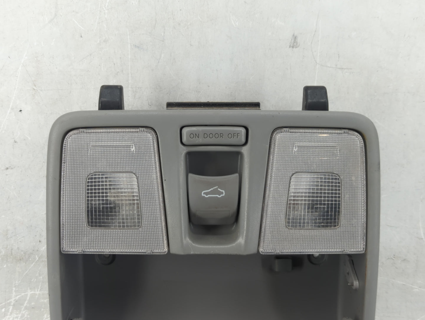 2015 Hyundai Veloster Overhead Roof Console - Oemusedautoparts1.com