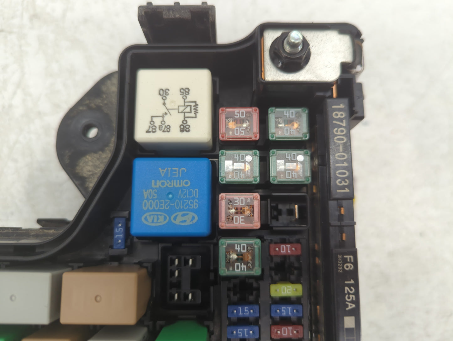 2015 Hyundai Veloster Fusebox Fuse Box Panel Relay Module P/N:N91236-2V0 Fits OEM Used Auto Parts - Oemusedautoparts1.com