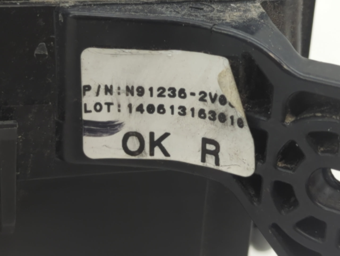 2015 Hyundai Veloster Fusebox Fuse Box Panel Relay Module P/N:N91236-2V0 Fits OEM Used Auto Parts - Oemusedautoparts1.com