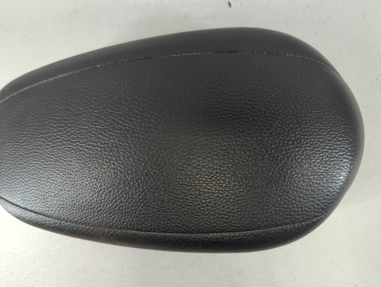 2012-2017 Hyundai Veloster Center Console Armrest Cover Lid Fits Fits 2012 2013 2014 2015 2016 2017 OEM Used Auto Parts - Oe