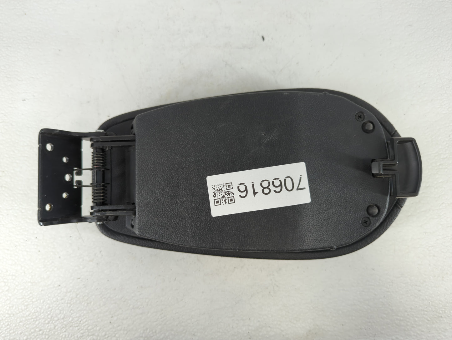 2012-2017 Hyundai Veloster Center Console Armrest Cover Lid Fits Fits 2012 2013 2014 2015 2016 2017 OEM Used Auto Parts - Oe