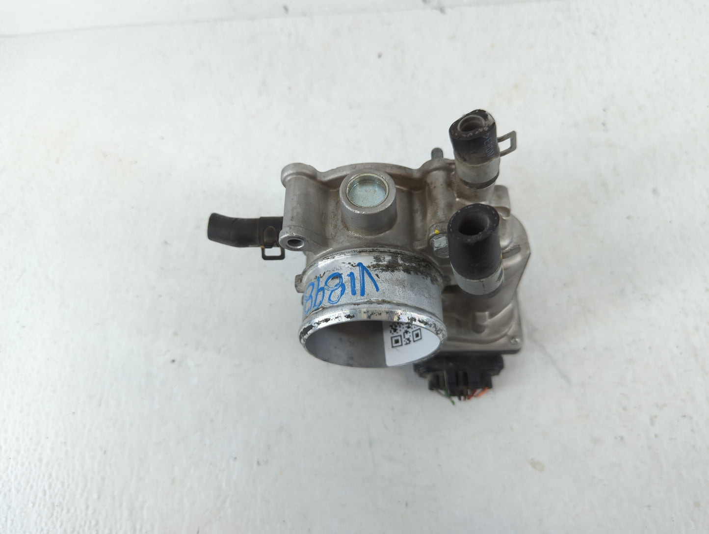 2013-2014 Hyundai Veloster Throttle Body P/N:35100-2B320 544 10R2 Fits Fits 2013 2014 2015 2016 OEM Used Auto Parts - Oemuse