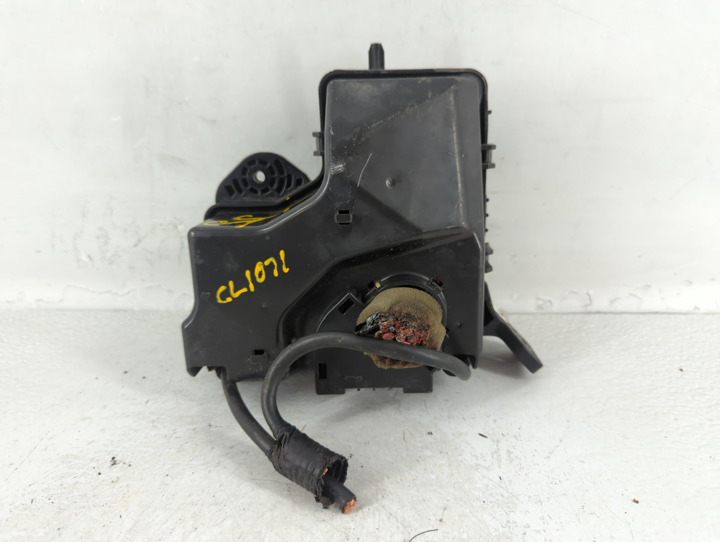 2015-2017 Hyundai Veloster Fusebox Fuse Box Panel Relay Module P/N:G173 91236 2V098 Fits Fits 2015 2016 2017 OEM Used Auto P