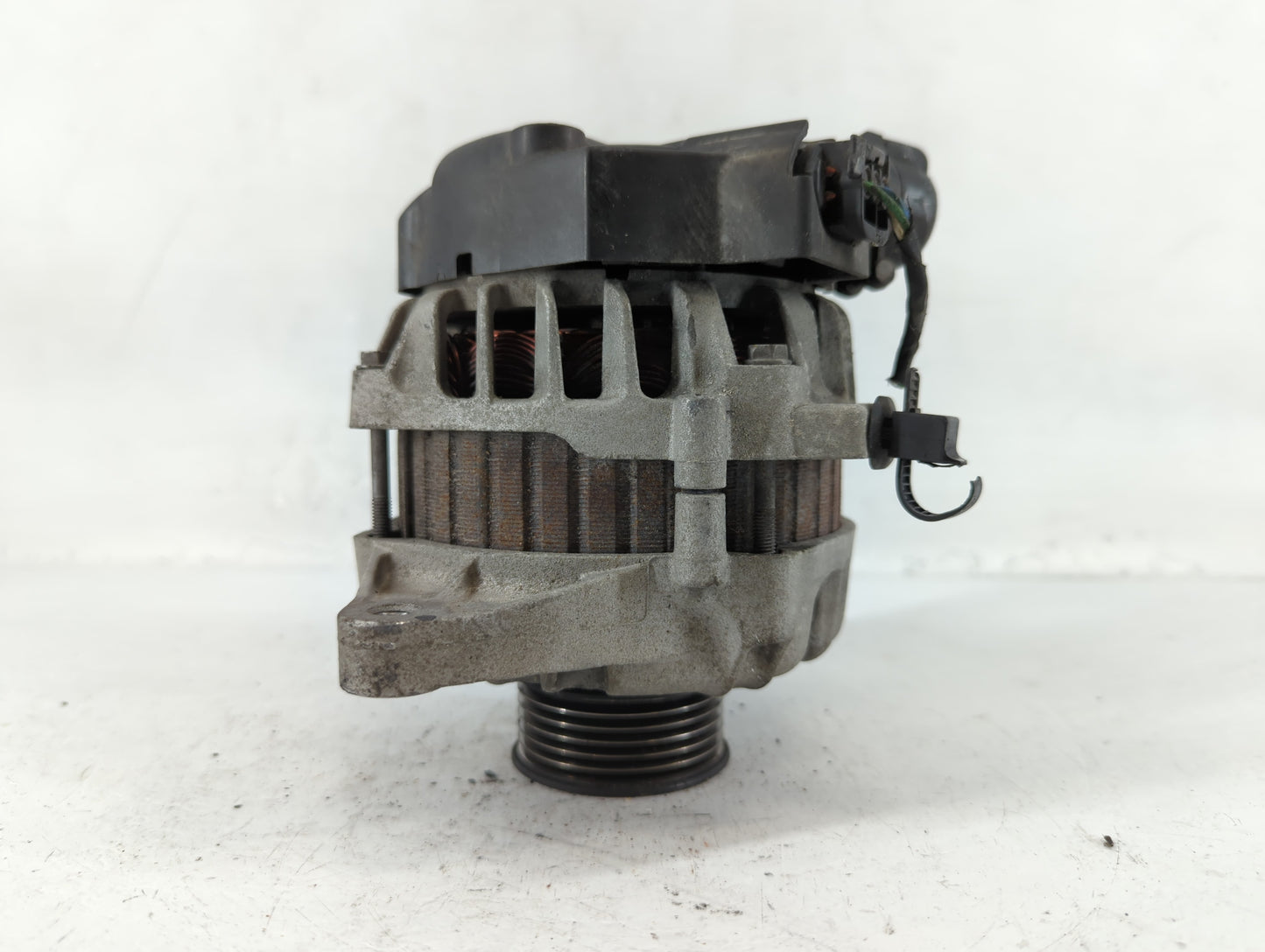 2012-2017 Hyundai Veloster Alternator Replacement Generator Charging Assembly Engine OEM P/N:2607372 37300-2B300 Fits OEM Us
