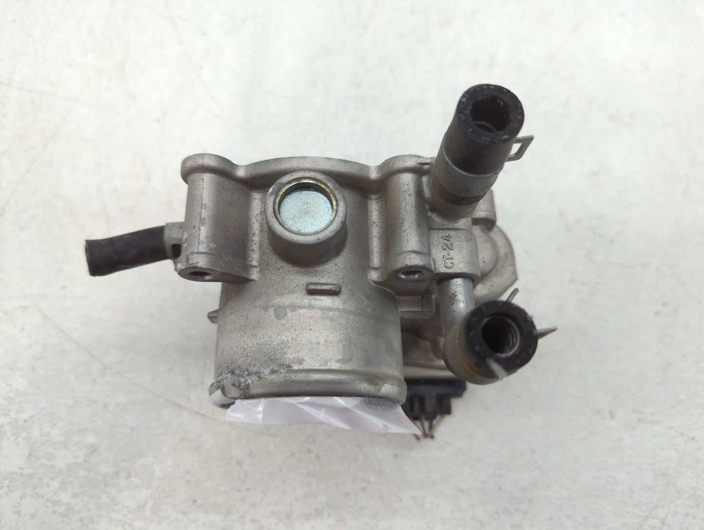 2015-2020 Hyundai Veloster Throttle Body P/N:35100-2B300 Fits Fits 2015 2016 2017 2018 2019 2020 2021 2022 OEM Used Auto Par