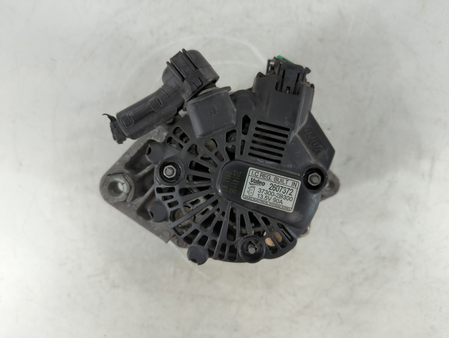 2012-2017 Hyundai Veloster Alternator Replacement Generator Charging Assembly Engine OEM P/N:37300-2B300 2607372 Fits OEM Us