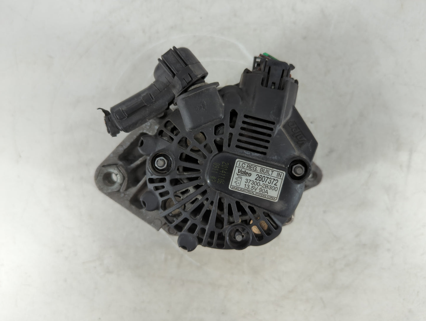 2012-2017 Hyundai Veloster Alternator Replacement Generator Charging Assembly Engine OEM P/N:37300-2B300 2607372 Fits OEM Us