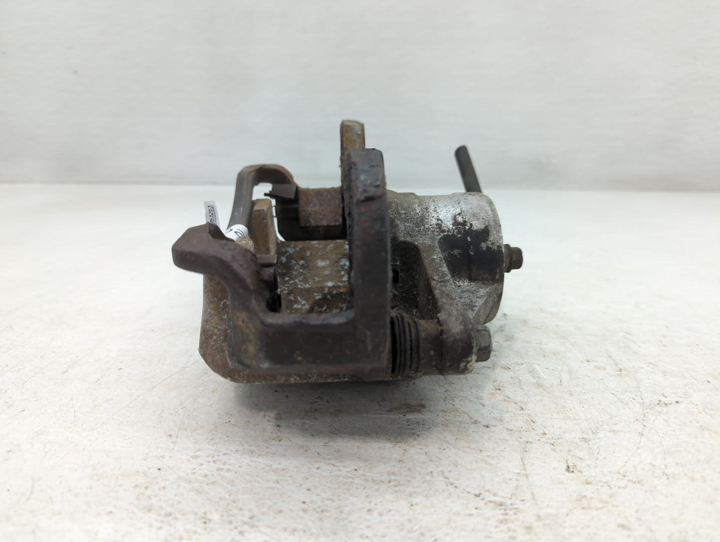 2012-2016 Hyundai Veloster Front Passenger Right Brake Caliper - Oemusedautoparts1.com