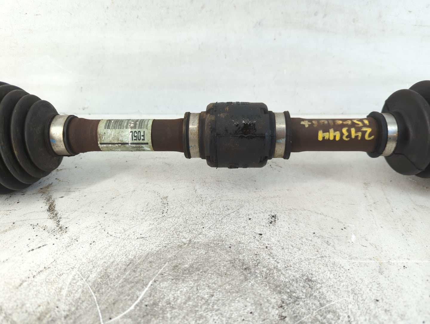 2013-2015 Hyundai Veloster Axle Shaft Front Driver Cv C/v - Oemusedautoparts1.com