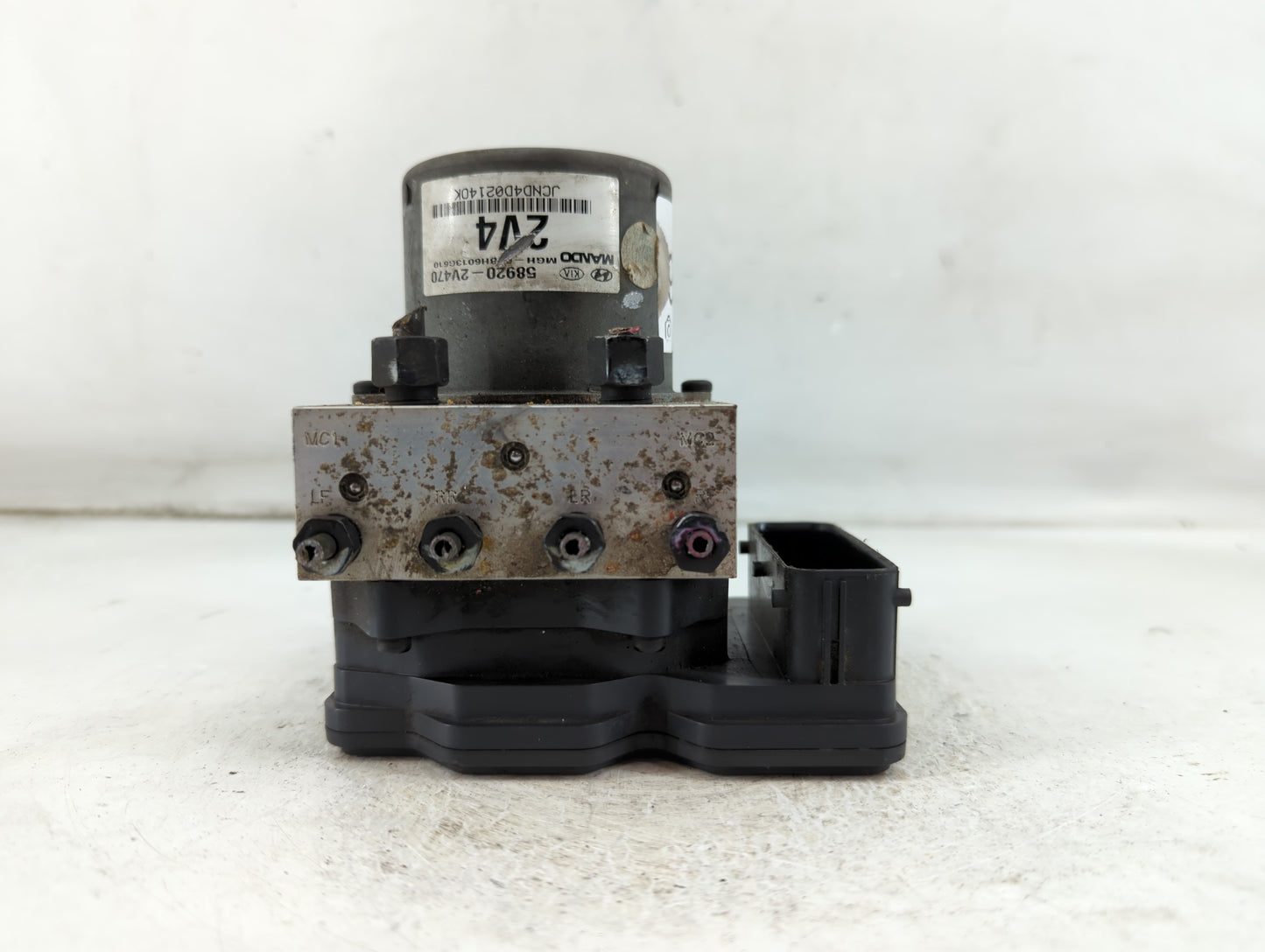2015-2017 Hyundai Veloster ABS Pump Control Module Replacement P/N:58920-2V470 Fits Fits 2015 2016 2017 OEM Used Auto Parts 
