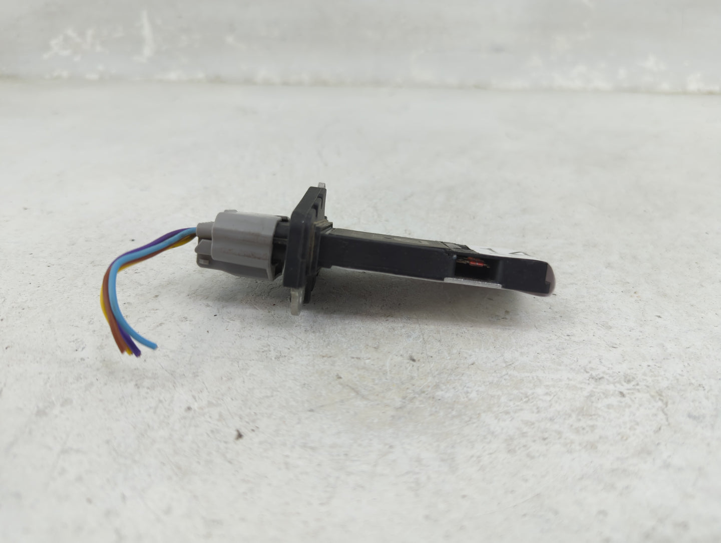 2015 Infiniti Ex35 Mass Air Flow Meter Maf - Oemusedautoparts1.com