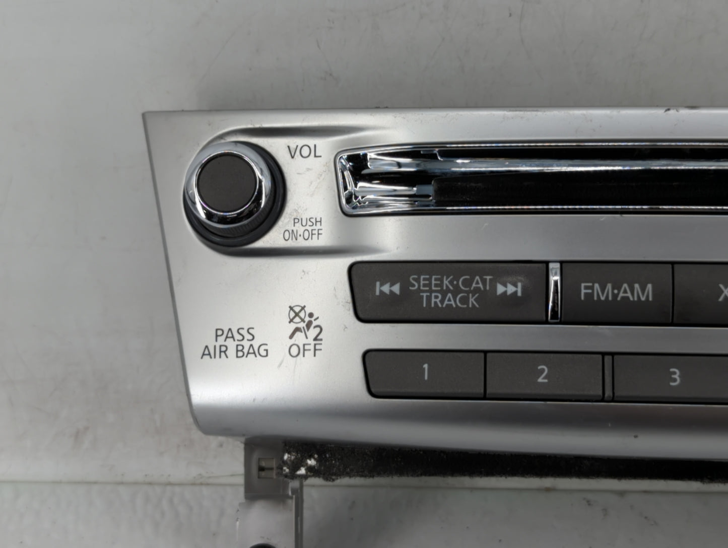 2011-2013 Infiniti M37 Radio Control Panel - Oemusedautoparts1.com