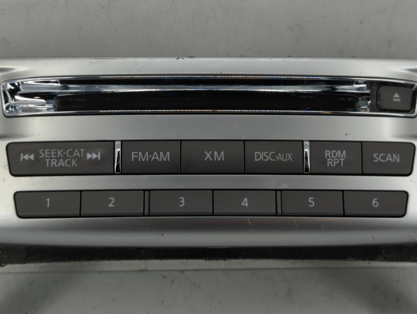 2011-2013 Infiniti M37 Radio Control Panel - Oemusedautoparts1.com