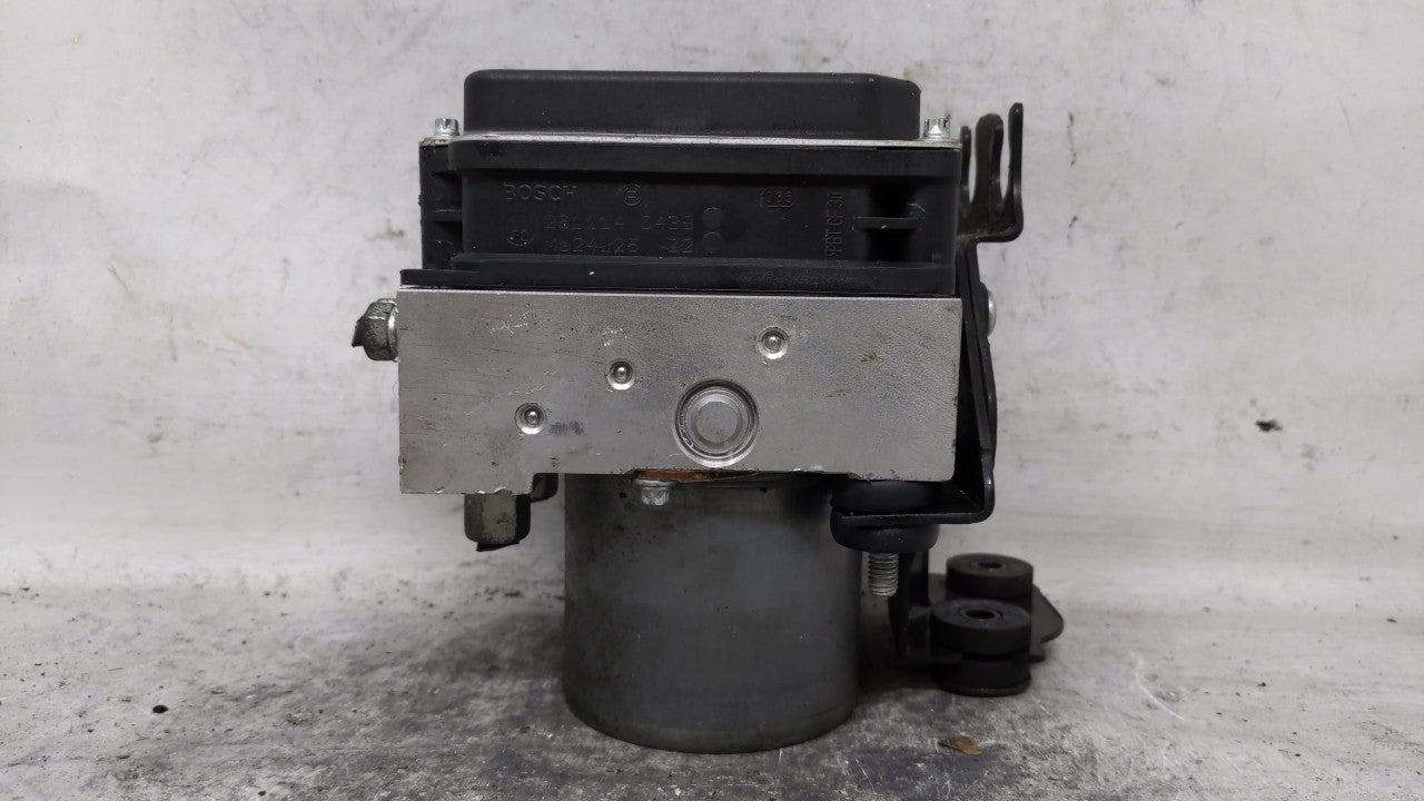 2015 Infiniti Q40 ABS Pump Control Module Replacement Fits Fits 2011 2012 2013 OEM Used Auto Parts - Oemusedautoparts1.com