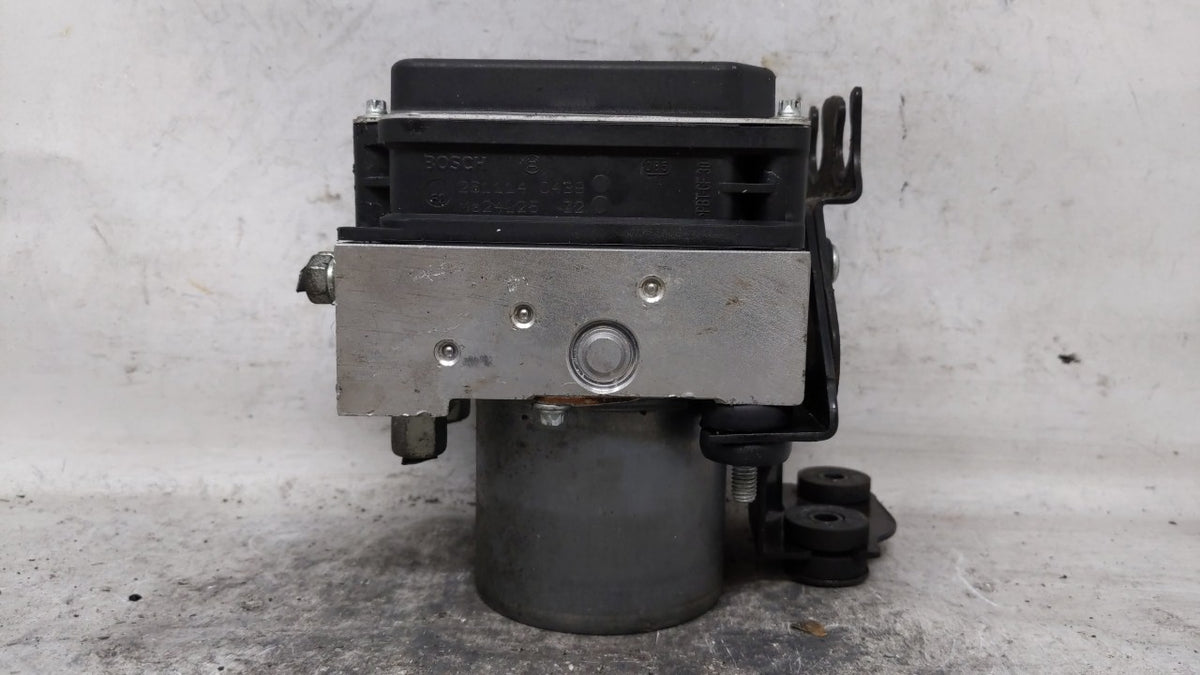 2015 Infiniti Q40 Anti-Lock Brake ABS Pump Module Actuator OEM Fits Fits 2011 2012 2013 OEM Used Auto Parts - Oemusedautopar