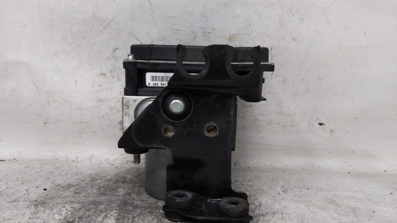 2015 Infiniti Q40 ABS Pump Control Module Replacement Fits Fits 2011 2012 2013 OEM Used Auto Parts - Oemusedautoparts1.com