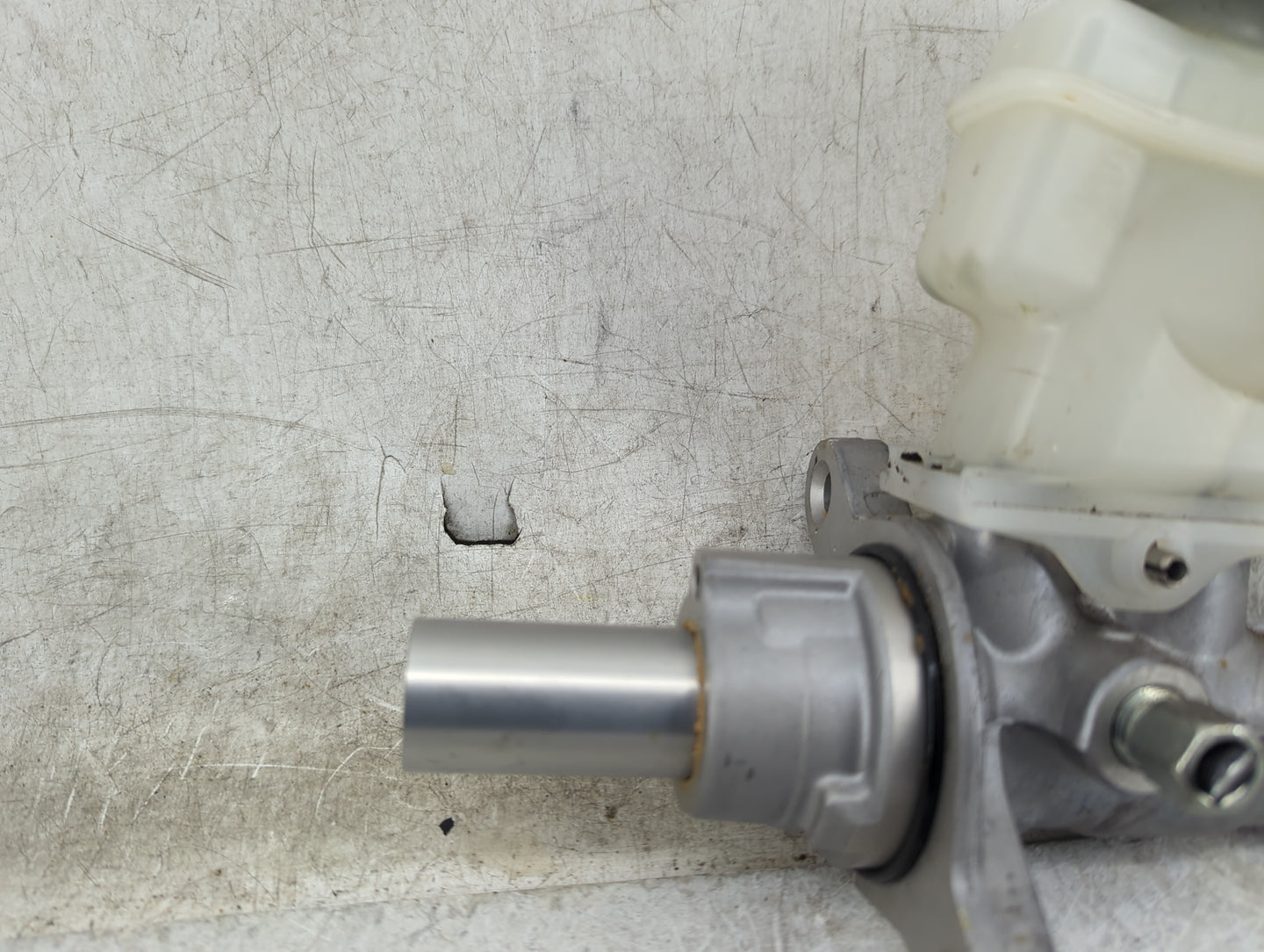 2015-2015 Infiniti Q40 Brake Master Cylinder - Oemusedautoparts1.com