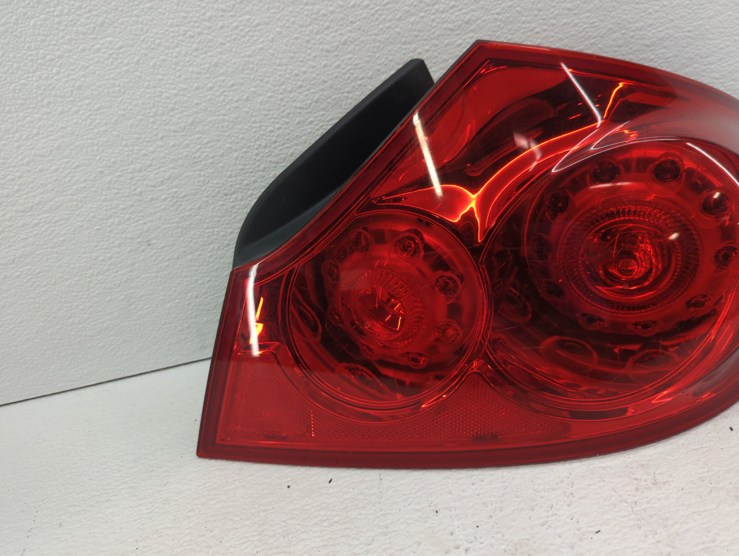2015 Infiniti Q40 Tail Light Assembly Passenger Right OEM P/N:00286C 02579D4 Fits Fits 2007 2008 2009 2010 2011 2012 2013 OE