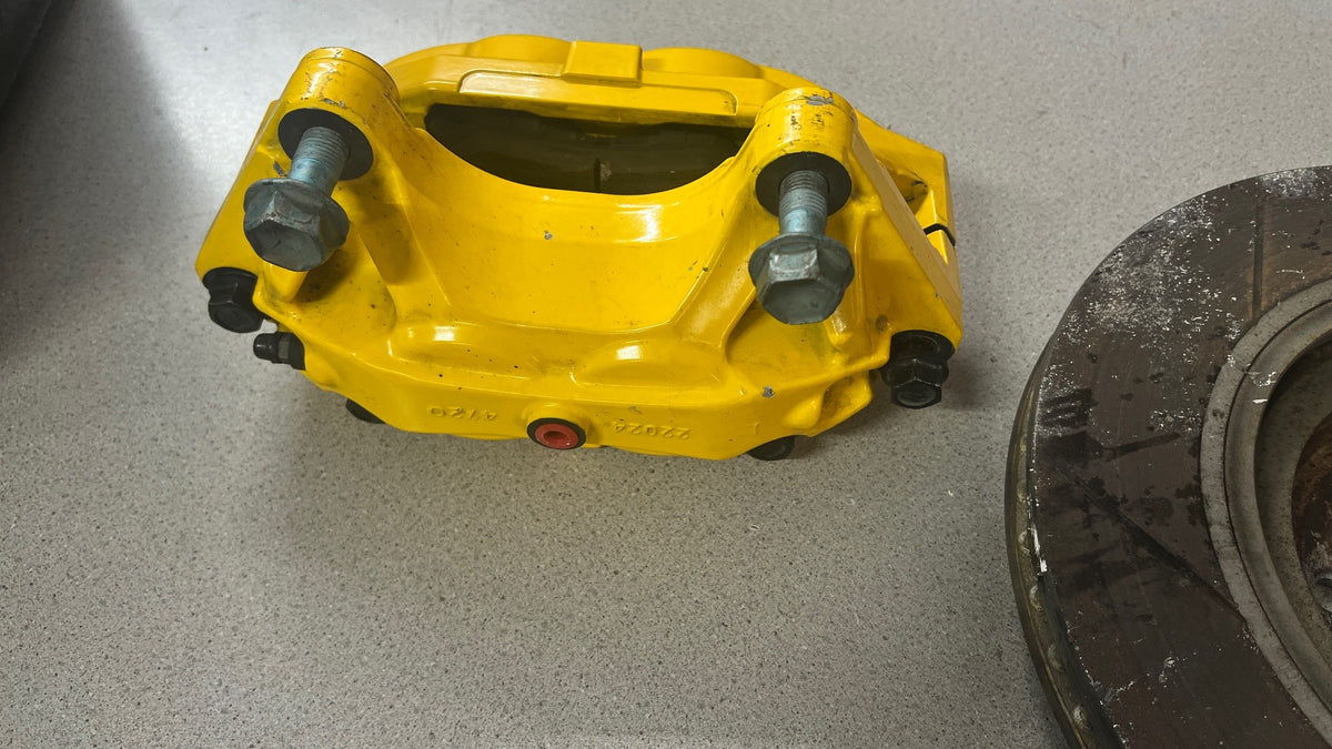 2014-2020 Infiniti Q50 Front Passenger Right Brake Caliper 1096326 - Oemusedautoparts1.com