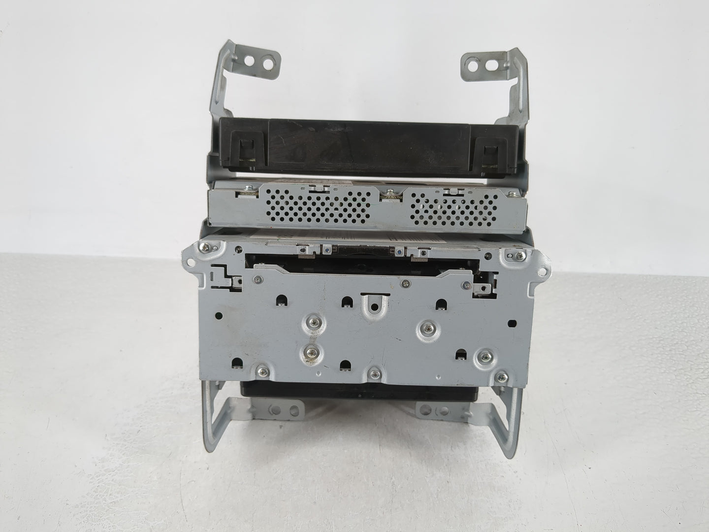 2015 Infiniti Q50 Radio AM FM Cd Player Receiver Replacement P/N:27760 4HF0D Fits OEM Used Auto Parts - Oemusedautoparts1.co