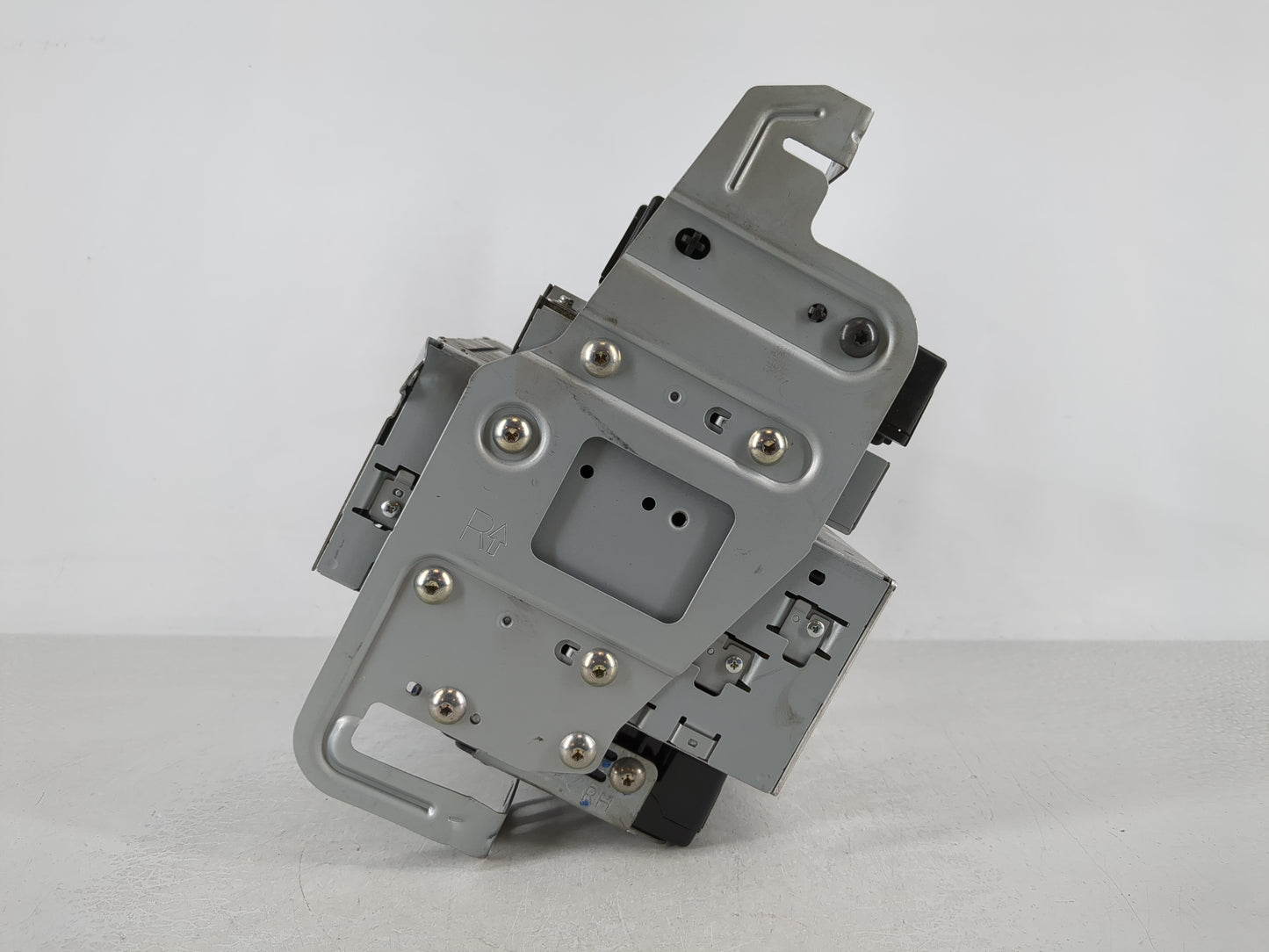 2015 Infiniti Q50 Radio AM FM Cd Player Receiver Replacement P/N:27760 4HF0D Fits OEM Used Auto Parts - Oemusedautoparts1.co
