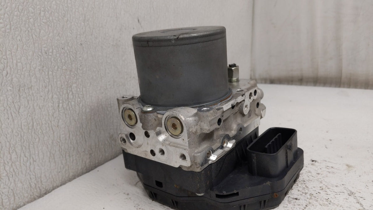 2014-2015 Infiniti Q50 Anti-Lock Brake ABS Pump Module Actuator OEM Fits Fits 2014 2015 OEM Used Auto Parts - Oemusedautopar