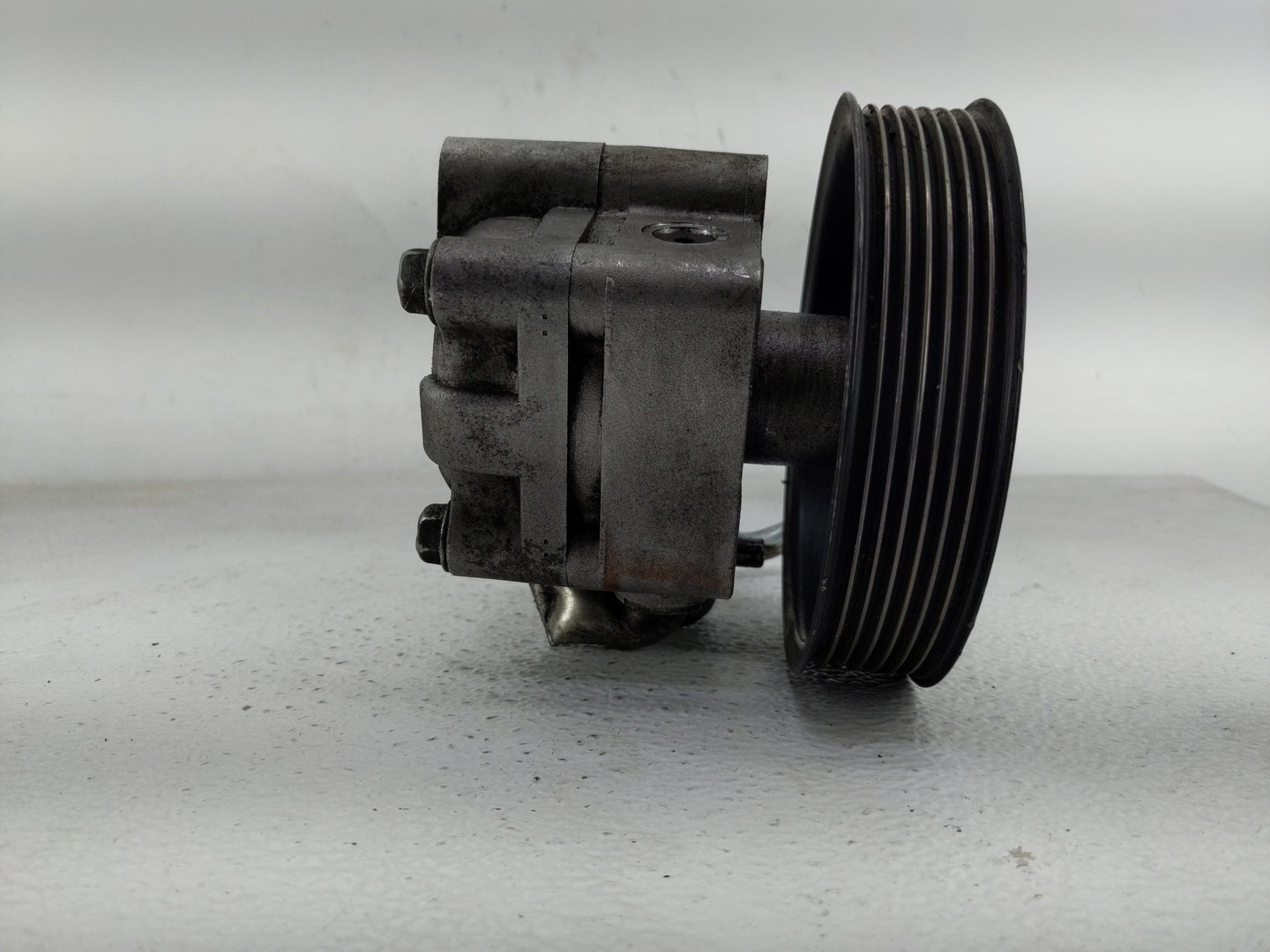 2014-2015 Infiniti Q50 Power Steering Column Pump Oem - Oemusedautoparts1.com