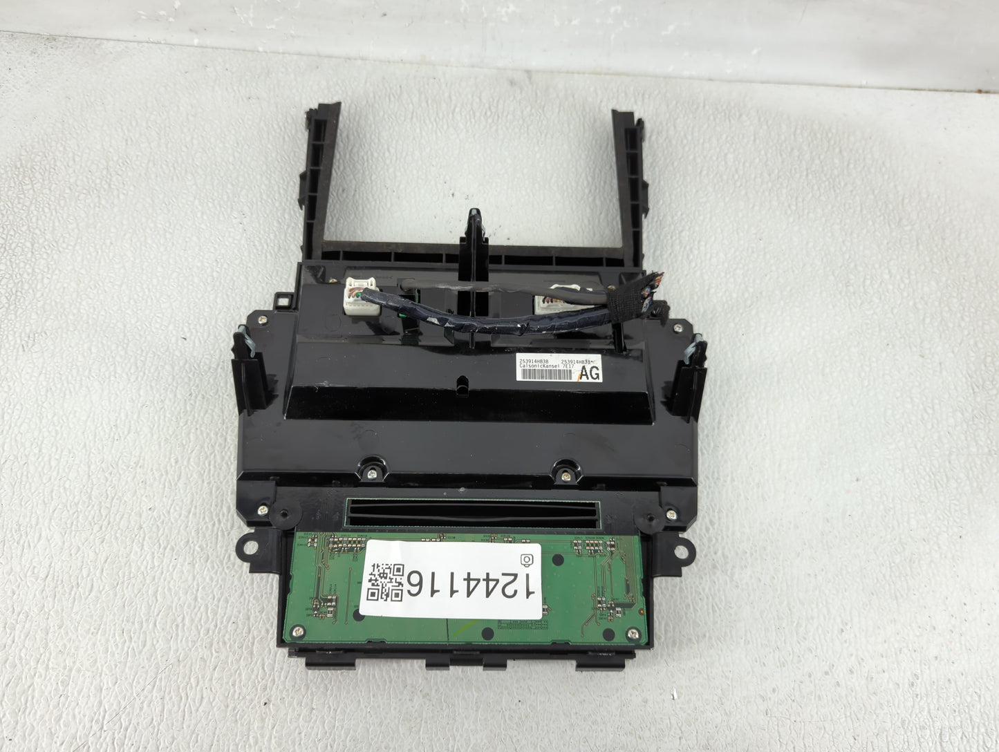 2015 Infiniti Q50 Climate Control Module Temperature AC/Heater Replacement P/N:253914HB3B Fits OEM Used Auto Parts - Oemused