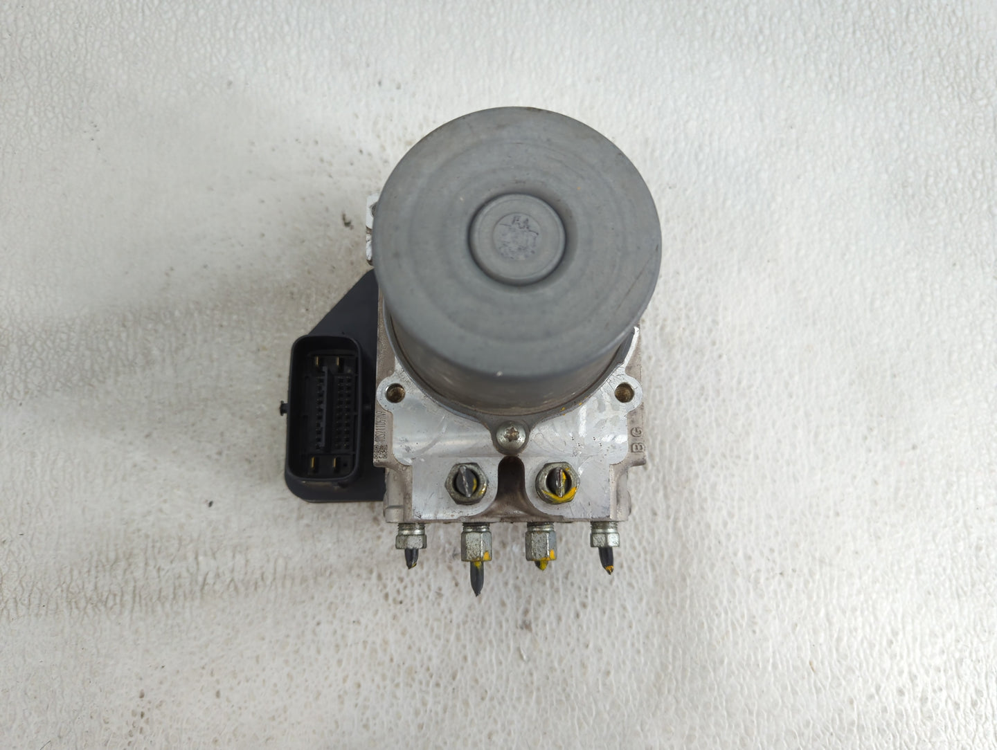 2014-2015 Infiniti Q50 ABS Pump Control Module Replacement P/N:47660 4GE1D 133800-5811 Fits Fits 2014 2015 OEM Used Auto Par