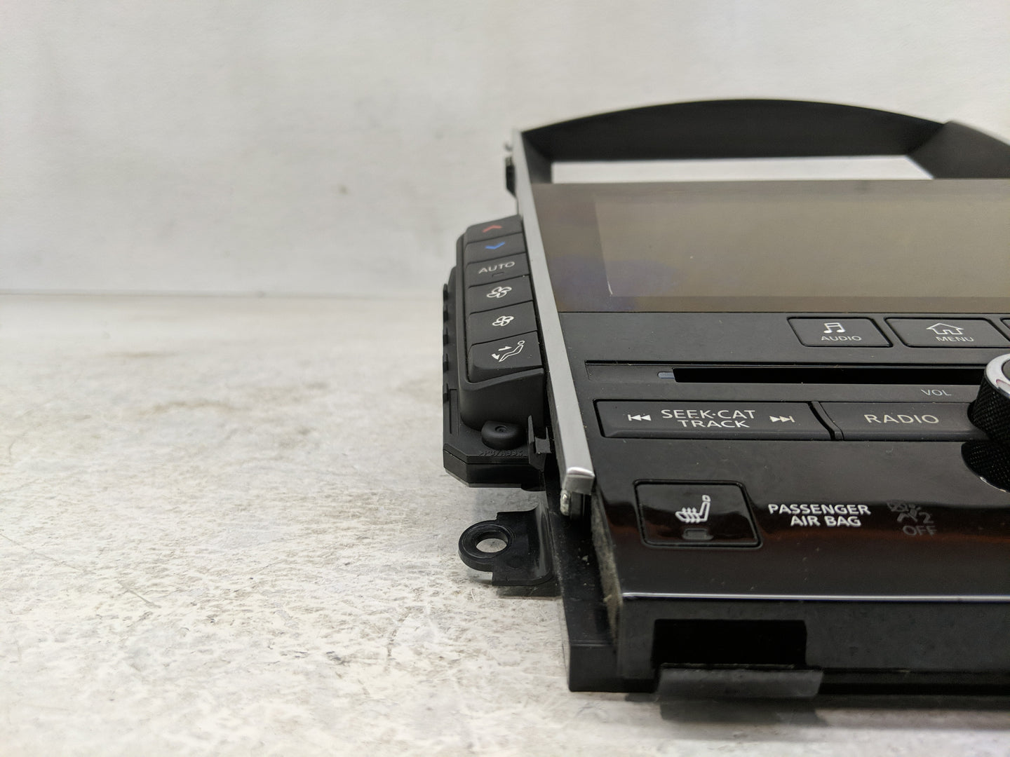 2015-2020 Infiniti Q50 Radio AM FM Cd Player Receiver Replacement P/N:253914HB3B Fits Fits 2015 2016 2017 2018 2019 2020 OEM
