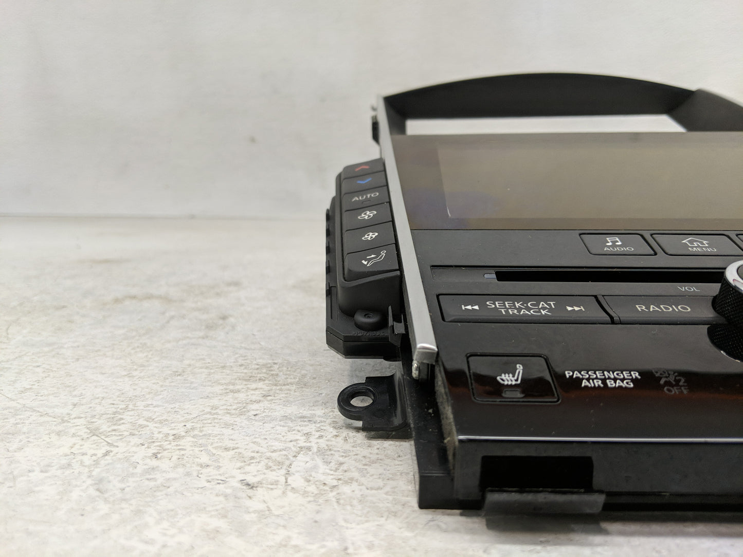 2015-2020 Infiniti Q50 Radio AM FM Cd Player Receiver Replacement P/N:253914HB3B Fits Fits 2015 2016 2017 2018 2019 2020 OEM