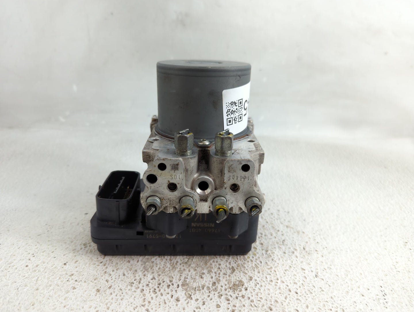 2014-2015 Infiniti Q50 ABS Pump Control Module Replacement P/N:47660-4GB1A 133800-5791 Fits Fits 2014 2015 OEM Used Auto Par