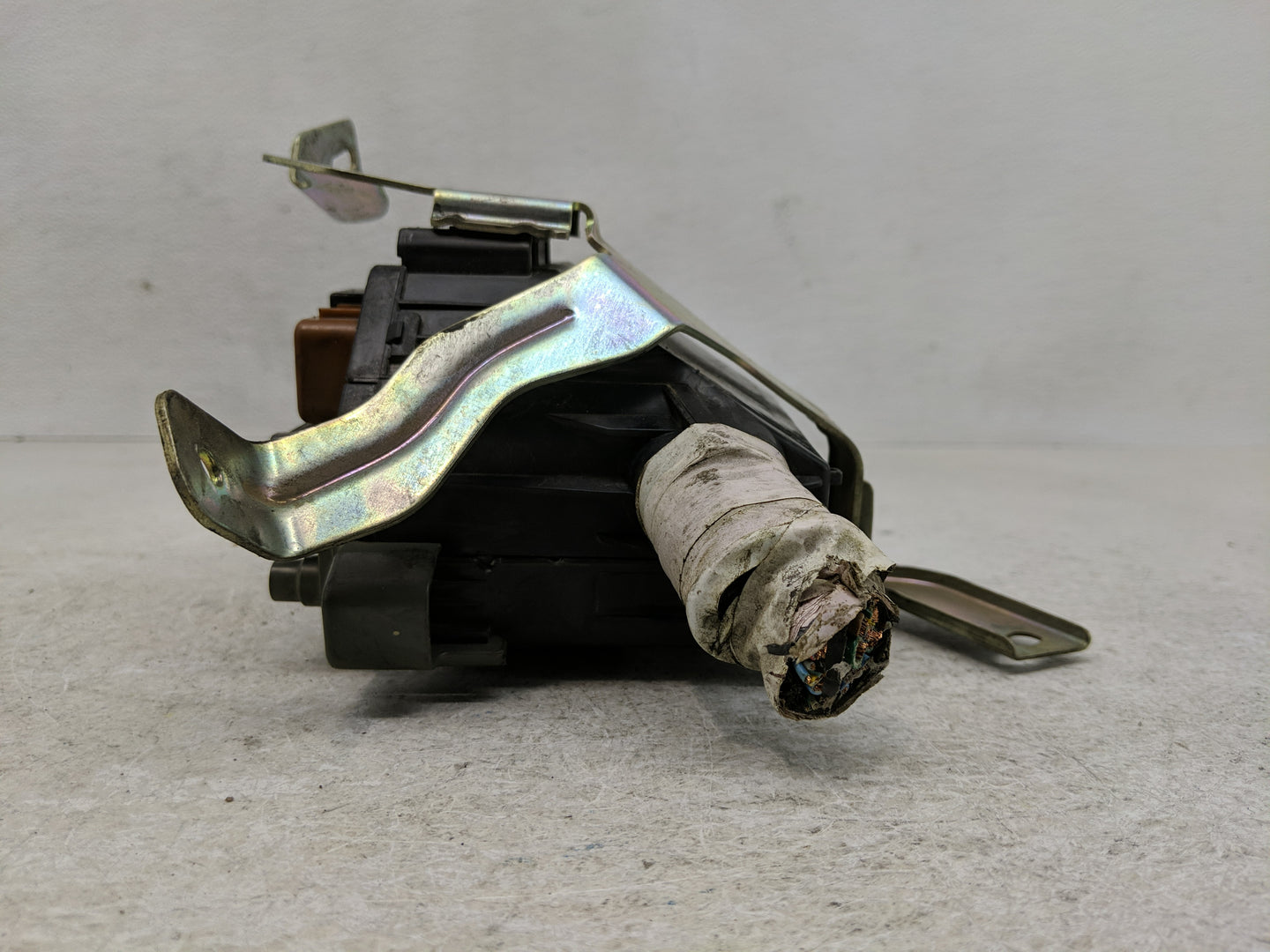 2014-2019 Infiniti Q50 Fusebox Fuse Box Panel Relay Module Fits Fits 2014 2015 2016 2017 2018 2019 2020 OEM Used Auto Parts 